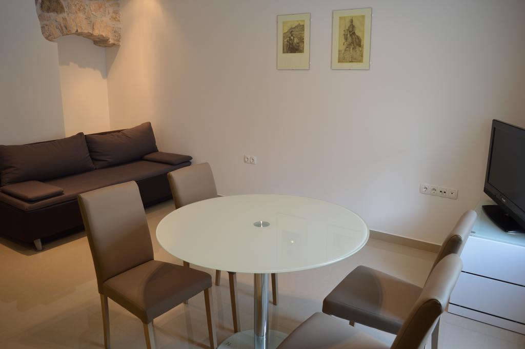Mila Apartment シニ エクステリア 写真
